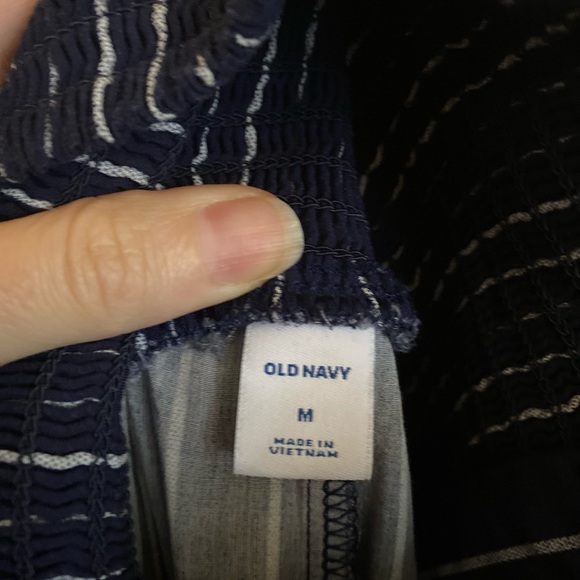 Old Navy cropped jumpsuit, navy, size medium, EUC - Picture 4 of 10